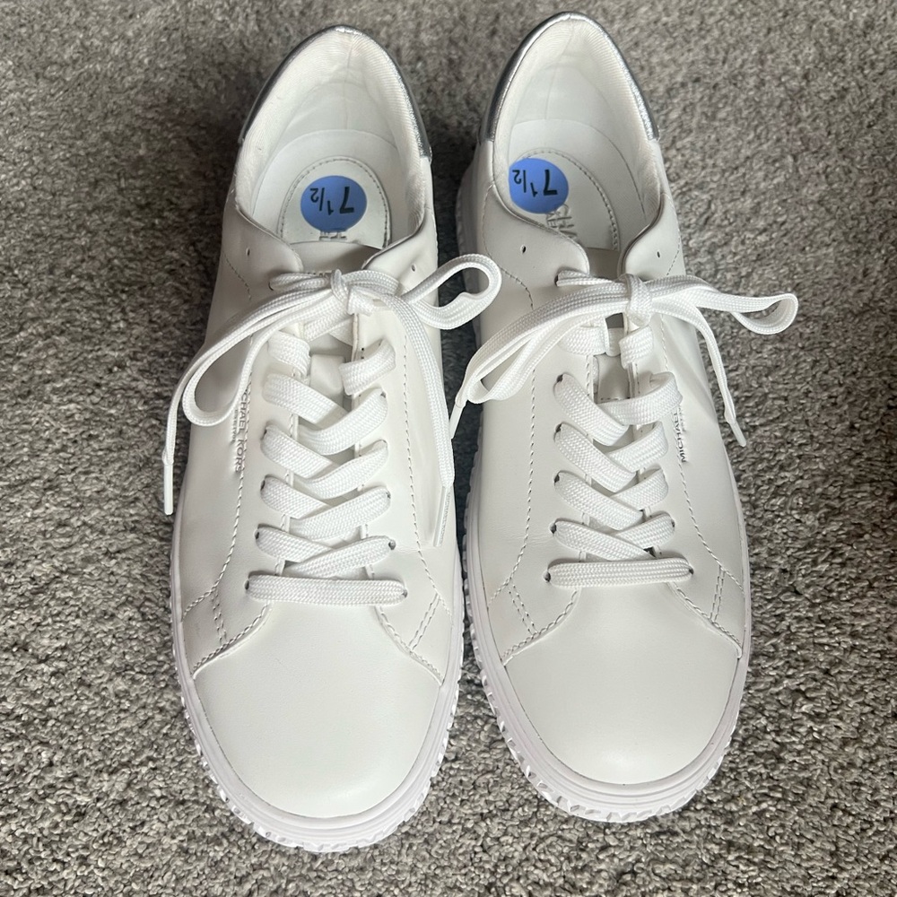 New Michael Michael Kors Women’s 7.5 White Grove Lace Up Leather Sneakers - Picture 2 of 5